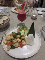 Das erste Abendessen in Südostasien