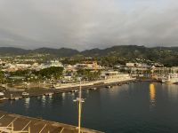 Wir legen mit der Paul Gauguin in Richtung Huahine ab