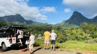 Inselrundfahrt mit den Jeeps auf Moorea 
