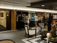 Seetag, Fahrt Richtung Raitea - Andrang am Ausflugsschalter