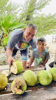 freundliche Begegnung mit den Lokals auf Fakarava
