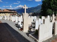 Südtirol, Vinschgau, Schlanders, Marmor Grabsteine