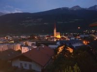 Südtirol, Vinschgau, Schlanders, Bergfeuer am Herz Jesus Sonntag