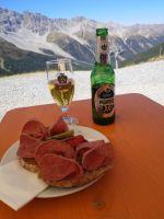 Brotzeit mit Blick auf Ortler