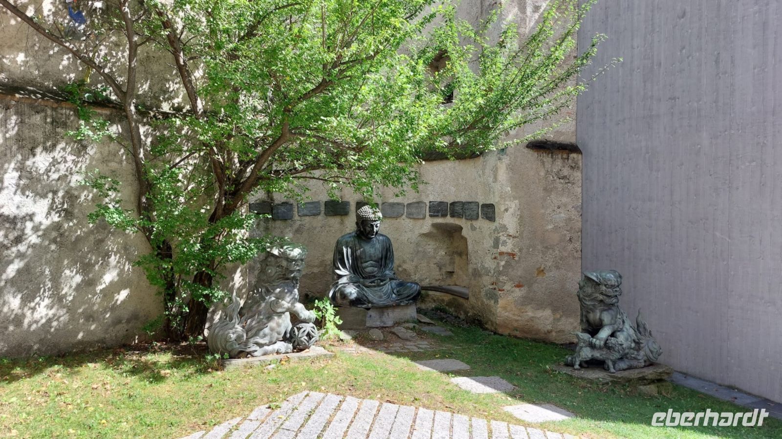 im Innenhof von Schloß Juval