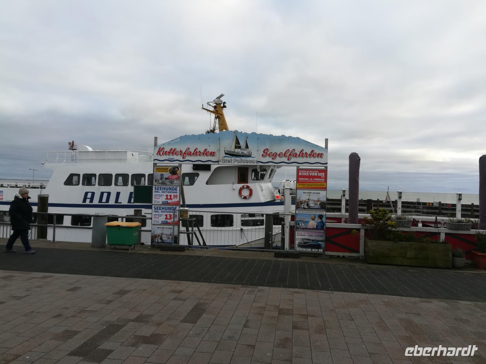 ... mit den Kutterfahrten oder Segelfahrten.