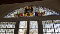AIDAcara, Azoren, Insel Faial, Horta, Glasfenster in der Veranda des Uhrenhauses