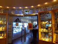 AIDAcara, Bord Shop