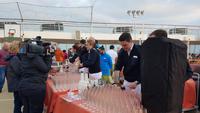 AIDAcara, Deck 10, Offiziere mixen Drinks