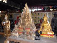 Tag 6 - 01 - Besichtigung einer Buddhafigurengießerei (1)