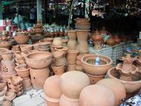 Tag 6 - 08 - Stopp am lokalen Töpfermarkt (2)