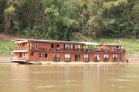 235 auch Hausboote verkehren auf dem Mekong