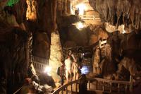 Tropfsteinhöhlen in den Kalksteinfelse