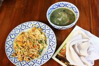 3. und 4. Gang: Nudeln und HÃ€hnchencurry