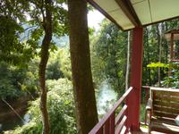 Blick vom Mountain Bungalow im Khao Sok Nationalpark