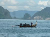 zum James Bond Felsen