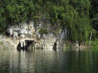 Fahrt zu der Pakarang-Höhle