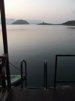 Unser Hotel auf dem Cheow Lan Lake