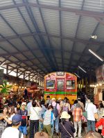 Bangkok - Maeklong Railway Market