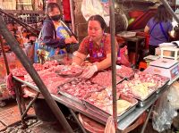 Bangkok - Maeklong Railway Market