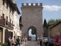 Porta Nuova in Assisi