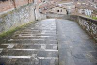 Steile Straße in der Altstadt von Perugia
