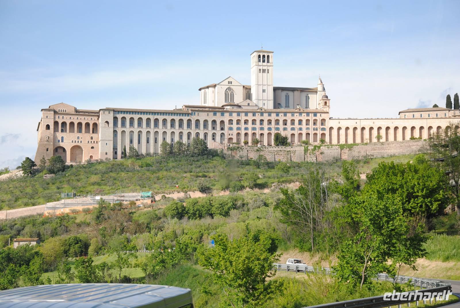 Assisi in der Abendsonne - auf der Rückfahrt von Spello
