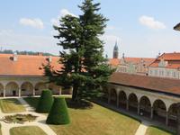 Blick vom Schloss Telc auf den Schlossgarten