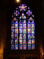 Rundgang im Veitsdom auf der Prager Burg