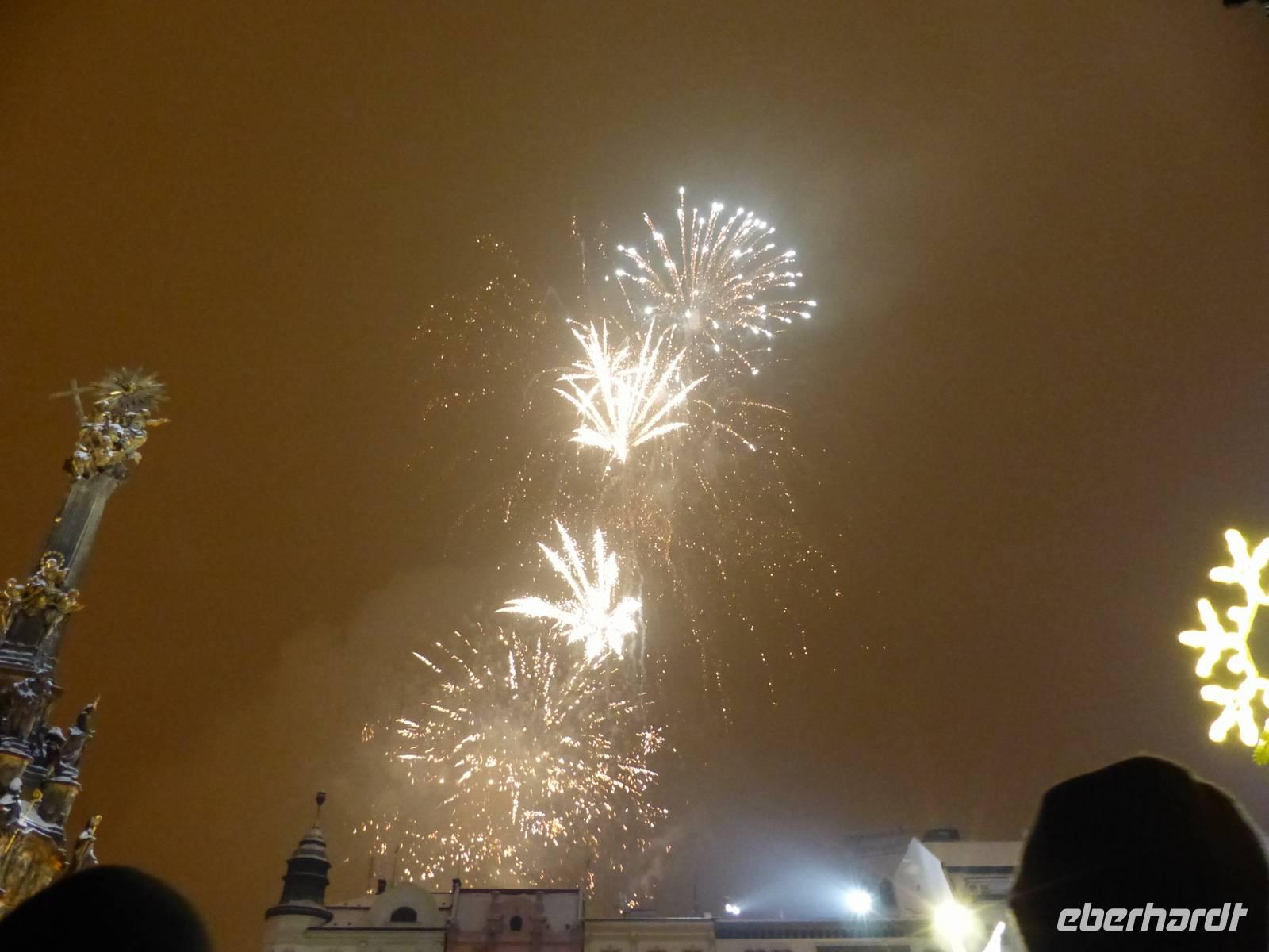 Neujahrsfeuerwerk auf dem Markt von Olomouc