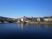 Prag, Blick über die Moldau zur Prager Burg