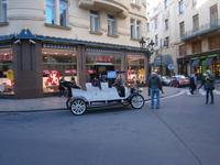 Ein anderes Gefährt steht bereit