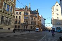 Stadtrundgang: Gebäude vor der St. Jakob Kirche
