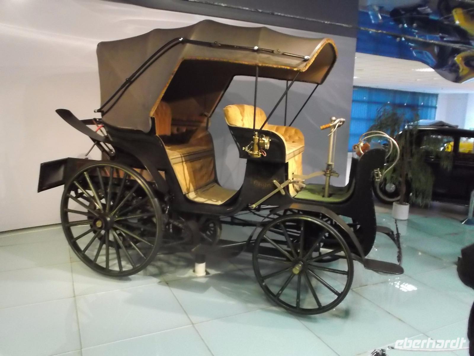 erster gebauter Motorwagen von 