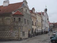 Patrizierhäuser mit Arkaden am historischen Markt von Telc
