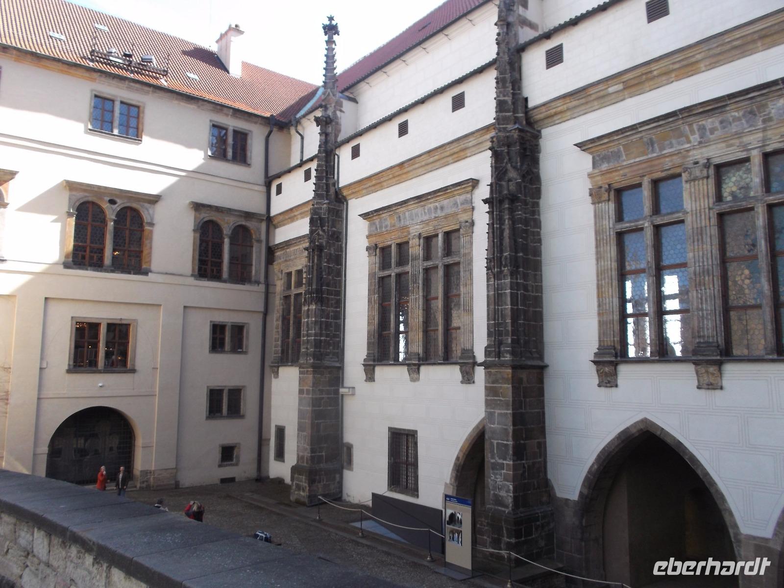 Großer Thronsaal der Prager Burg von außen