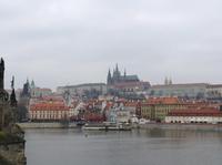 Blick über die Moldau zur Burg