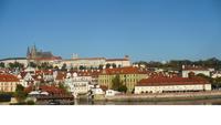 Blick von Karlsbrücke nach Hradschin