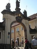 Das Tor zum Strahov Kloster