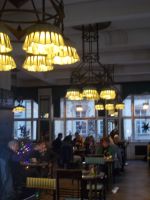 DSCN6990.JPG   im Kaffeehaus