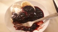 Dessert im Hanavsky Pavilon: Liwanzen mit Heidelbeeren