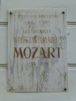 Was uns Goethe ist, ist den Habsburgern ihr Mozart, der überall schon war, wo wir erst hinkommen.