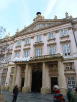 Im Erzbischöflichen Palais wurde am 26.12.1805 nach der Schlacht von Austerlitz der Preßburger Frieden geschlossen.