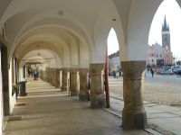 Und die Laubengänge laden zum Flanieren ein. 