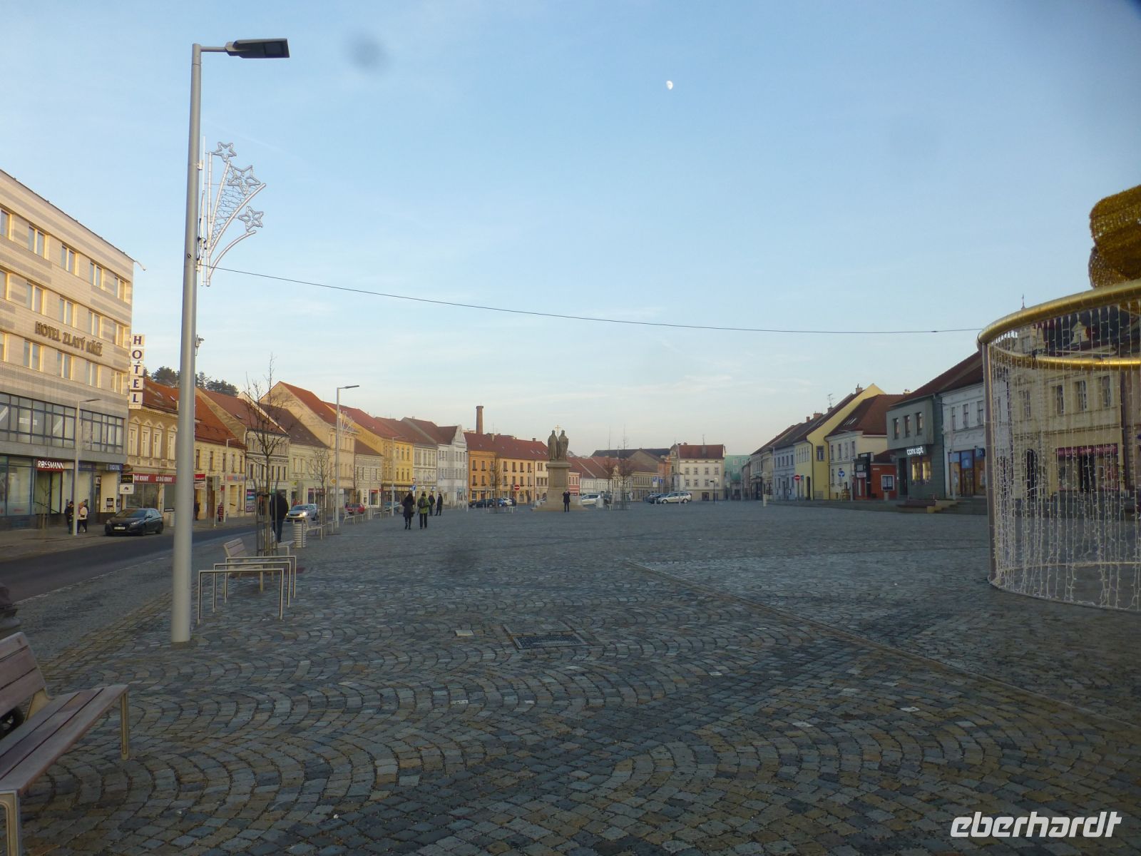 Der Marktplatz zeugt von einem regen Handel in früheren Zeiten.