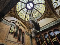 Lucerna Passage - Skulptur vom heiligen Wenzel von David Czerny