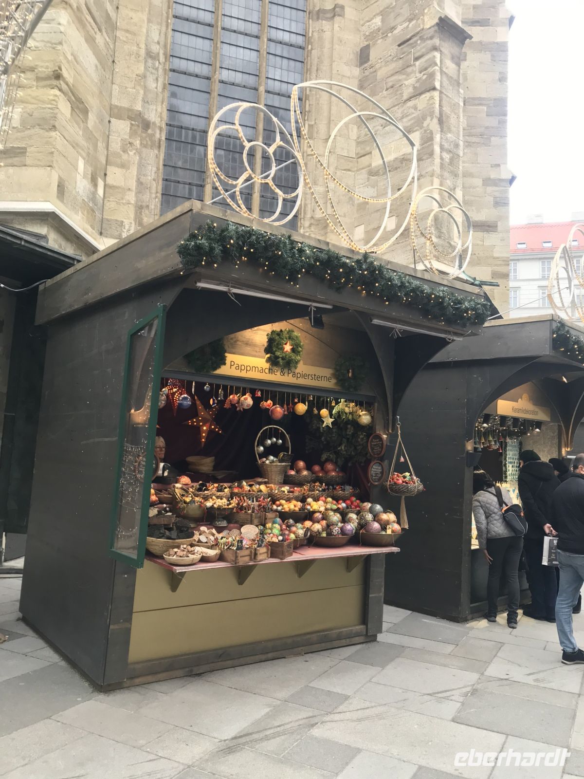 kleiner Weihnachtsmarkt vor dem Dom