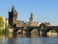 Karlsbrücke bei Abendbootsfahrt 