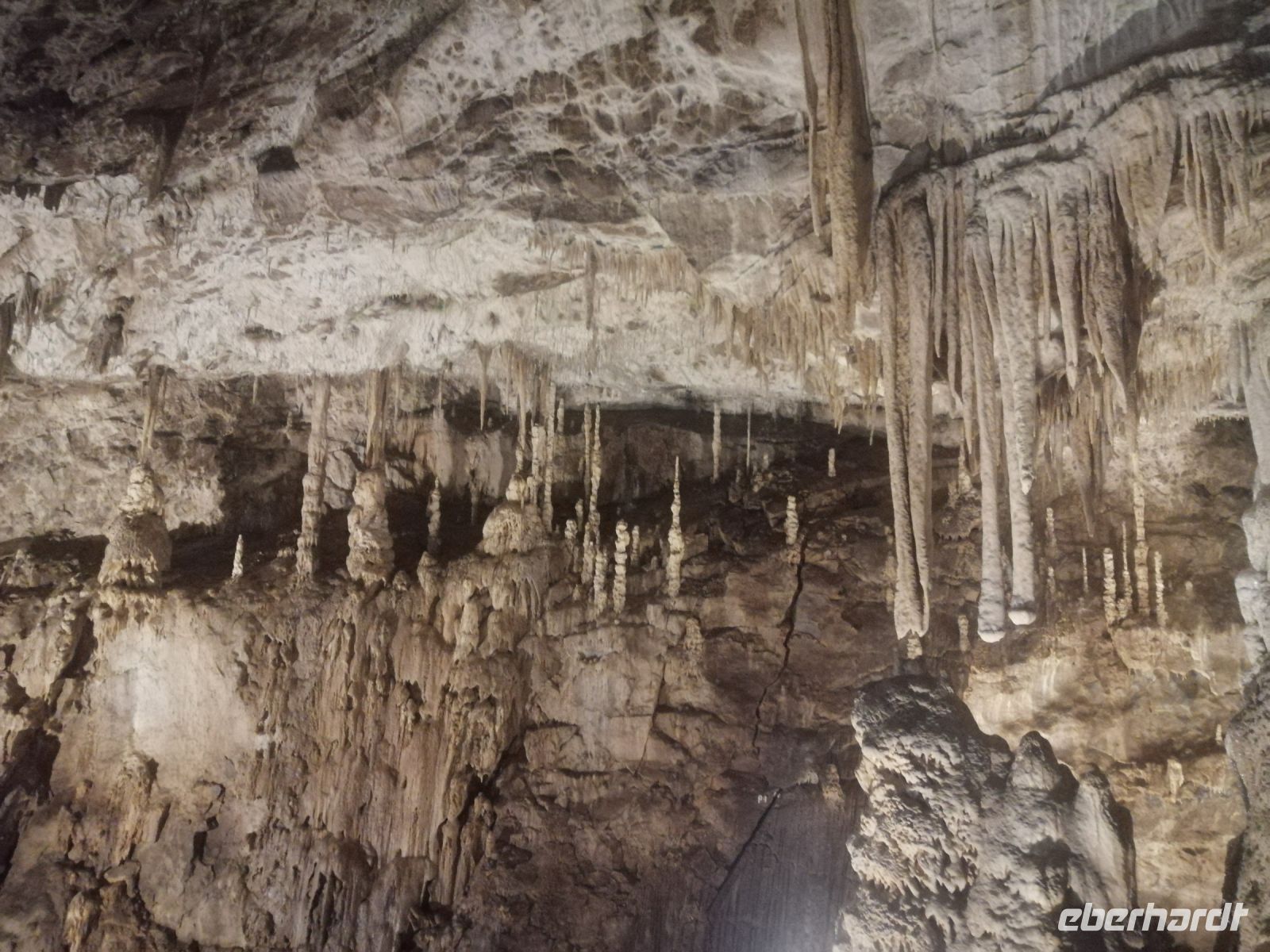 Besichtigung der Punkva-Höhle im mährischen Karst