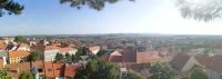 Panoramablick auf die Stadt vom Schloss Mikulov